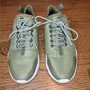 Nike W Air Huarache Women’s Size 7.5 Ultra Palm Green/Black